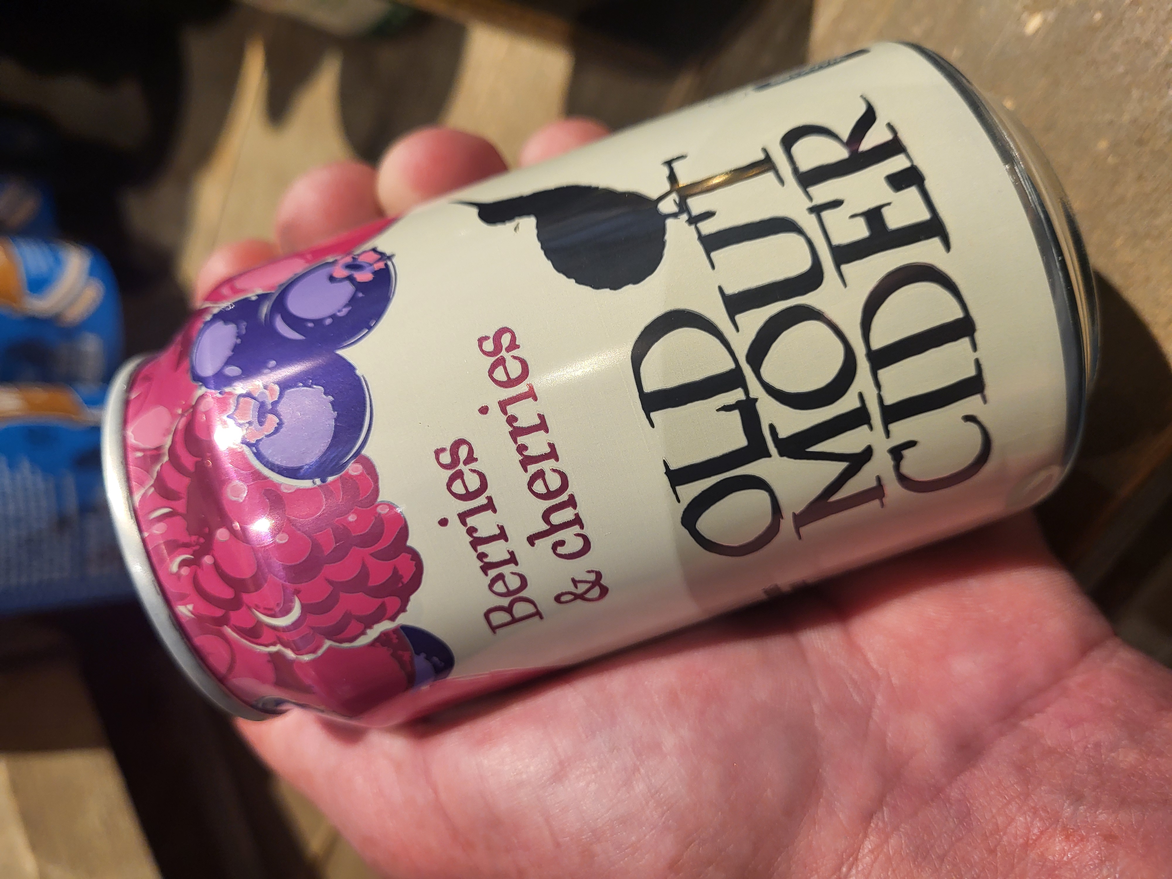 Old Mout [UK] Berries & Cherries 4.0% 33cl