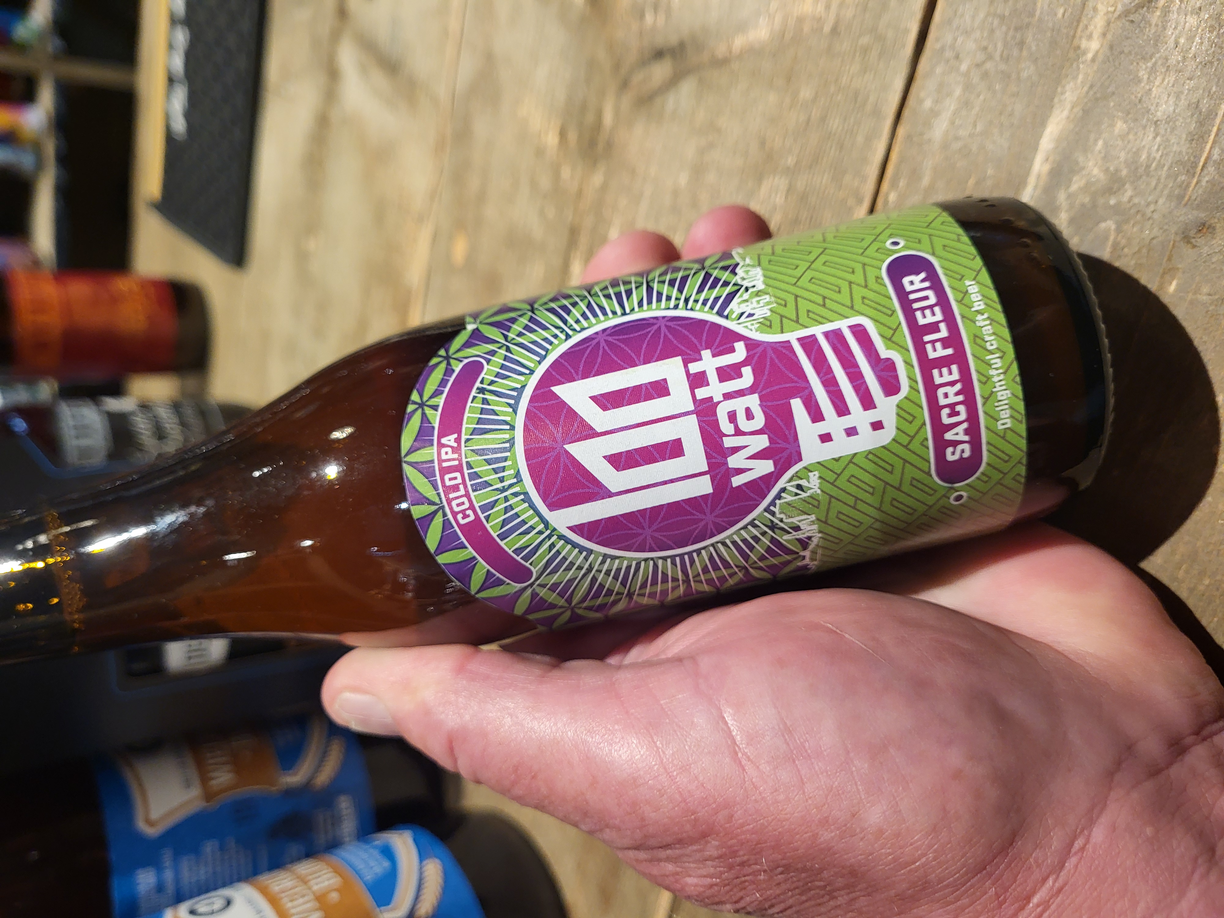 100 Watt [Eindhoven] Sacre Fleur Cold IPA 5.8% 33cl.