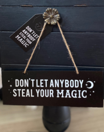 Wandhanger - Don't let anybody steal your magic