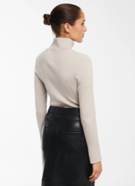 STUDIO AR | Hyacinth Pull