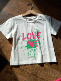 T-shirt 'Love me' - wit