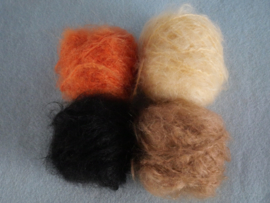 4 x  10  gram bolletjes Mohair