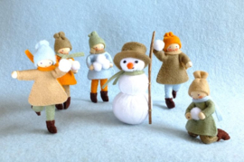 Vijf kinderen en een sneeuwpop