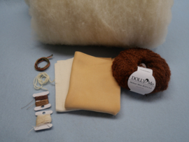 Materiaal pakket Olijfje met mini Bouclé mohair