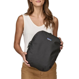 Patagonia Black Hole® Cube 14L Smolder Blue / Amanita Red