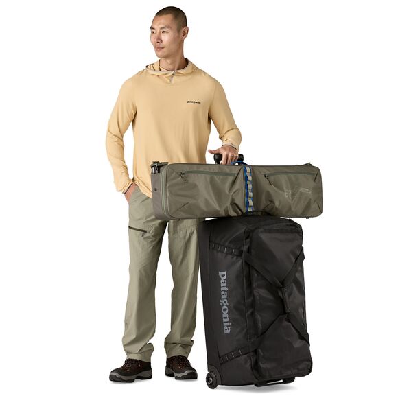 Patagonia Black Hole Rod Case Basin Green.