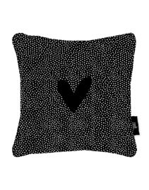 Buitenkussen zwart met hart en dots patroon