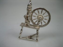 Zilveren Oud Spinnenwiel Miniatuur uit ca. 1961/2002