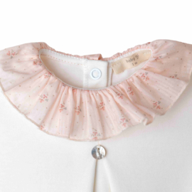 Baby Gi newborn pakje off white met peach bloemenprint kraagje