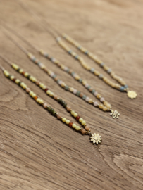 Ketting - Pop of color