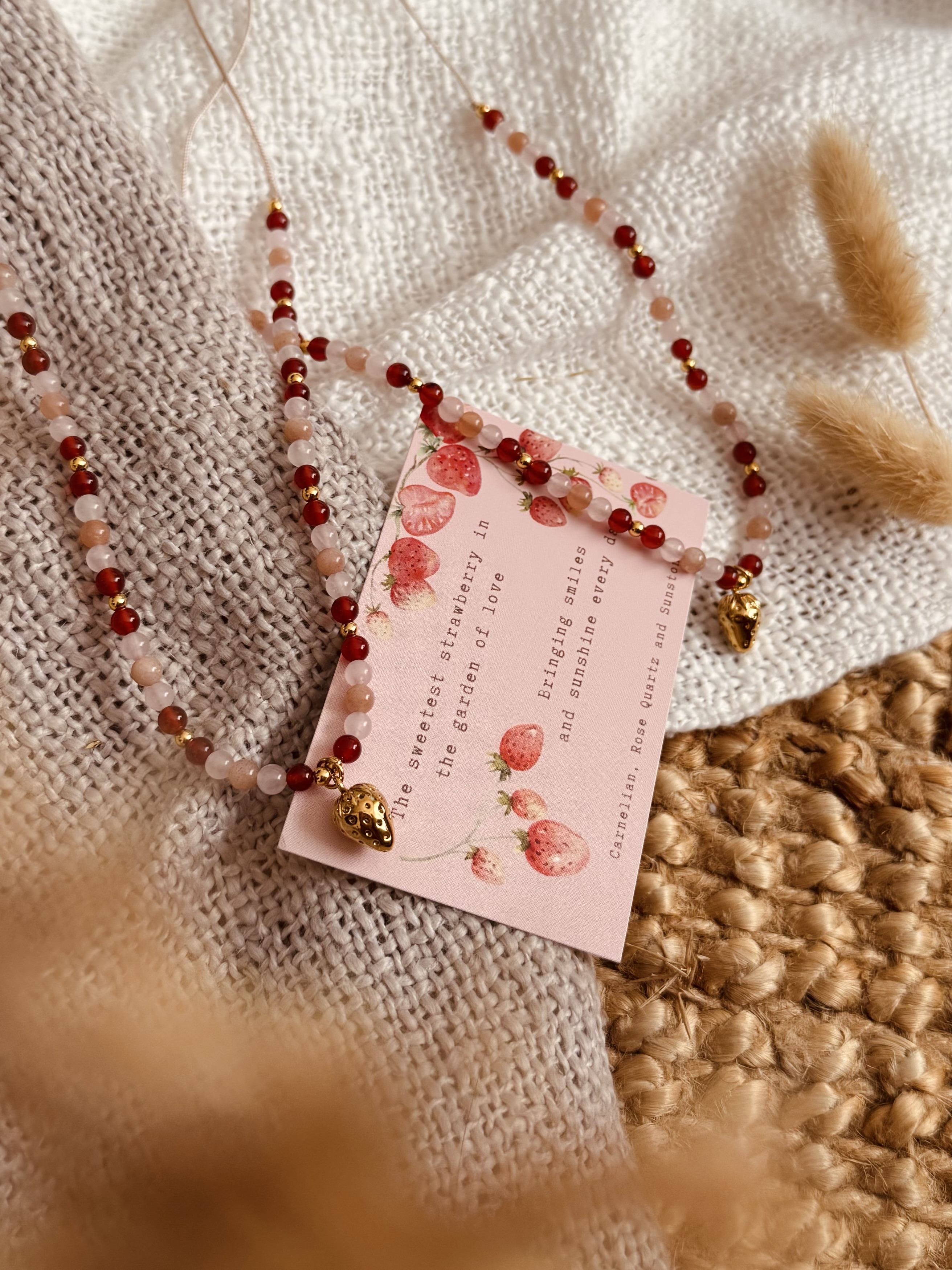 Strawberry Ketting