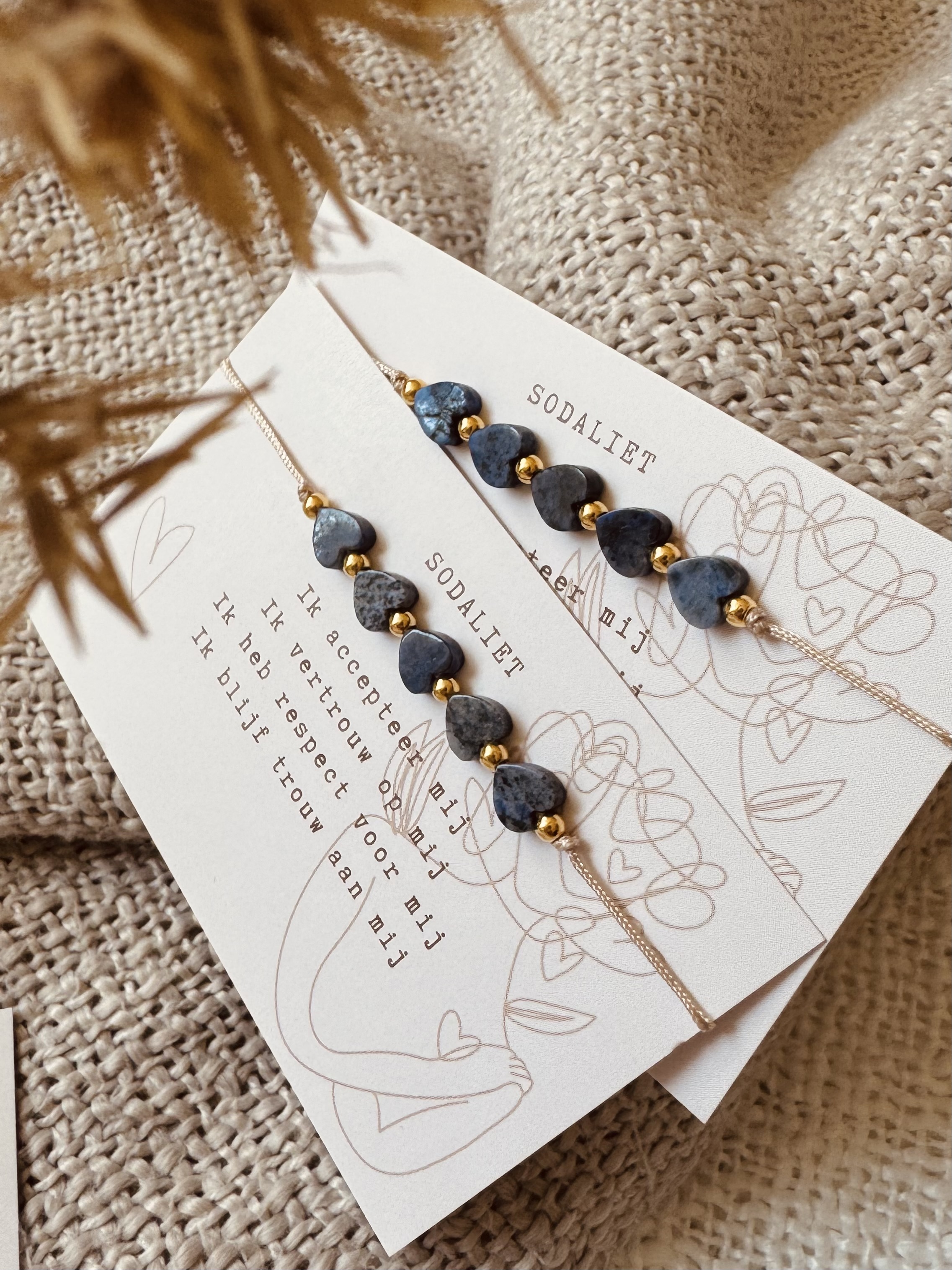 Sodaliet Hartjes Armbandje