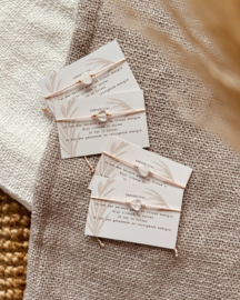 Bergkristal hartje op satijnkoord - Zalm