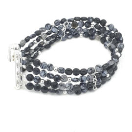 Zilveren armband met snowflake.