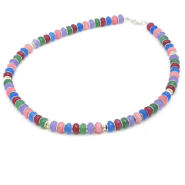 Zilveren geregen collier met agaat.