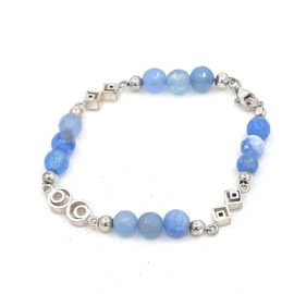 Zilveren armband met blauwe agaat.