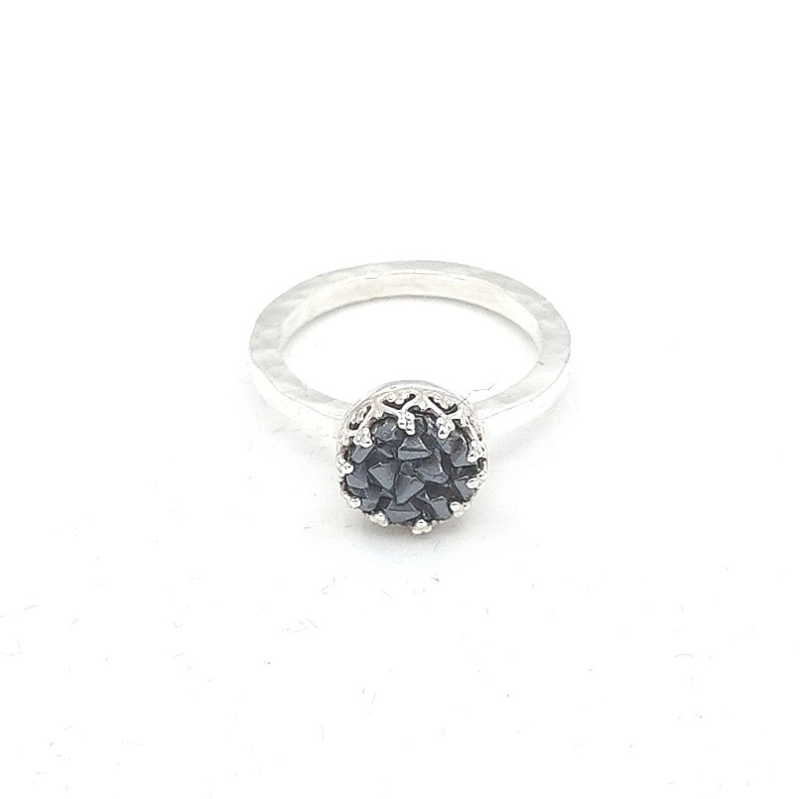 Zilveren ring met zwarte hematiet.