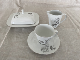 Ontbijtservies Wunsiedel Rosalinde, wit met grijze roos