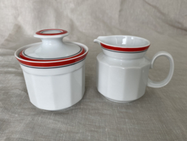 Melkkannetje en suikerpot Mitterteich, roodzwarte rand