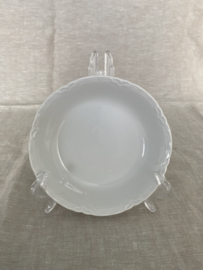 Gebaksschaaltje Hutschenreuther, wit met golfrand