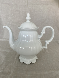 Koffiekan Hutschenreuther, wit met golfrand