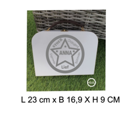 Houten geboorte koffertje met naam - cadeau