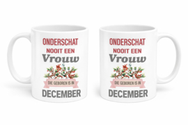 Bedrukte mokken met geboortebloemen en maanden