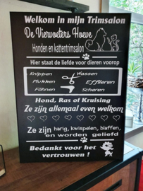 Tekstbord  Honden trimsalon op verzoek gemaakt met naam