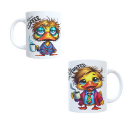 Bedrukte beker - spreuk Before coffee - fully caffeinatad - afbeelding eend