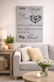 Tekstbord - spreukenbord  Natte neusjes vieze pootjes