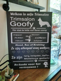 Tekstbord  Honden trimsalon op verzoek gemaakt met naam