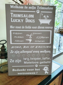 Tekstbord  Honden trimsalon op verzoek gemaakt met naam