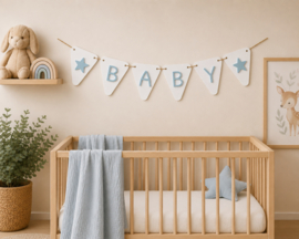 Gepersonaliseerde Vlaggetjesslinger "BABY"  begin en eind  een Ster  blauw / wit