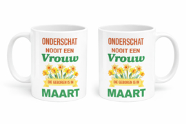 Bedrukte mokken met geboortebloemen en maanden
