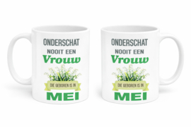 Bedrukte mokken met geboortebloemen en maanden
