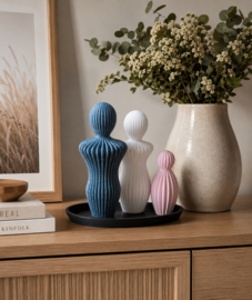 Decoratieve Familieset – Vader, Moeder & Kind met Ovale Schaal