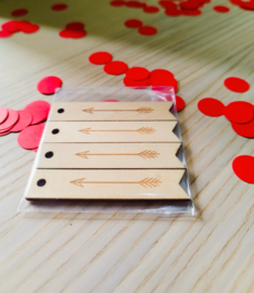 Cadeaulabel hout pijl