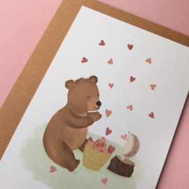 Beer en egel strooien liefde