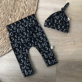 Newborn Broekje Cijfertjes