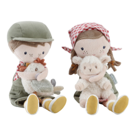 Knuffelpop Boer Jim met kip 35cm