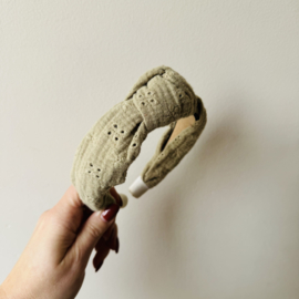 Knoop haarband - Broderie Oud Groen