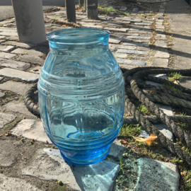 Grote pot van persglas