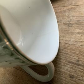 Theeset, serviesje van heel dun porselein