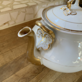 Oude chocoladepot
