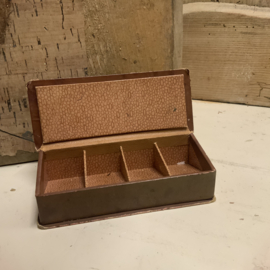 Oud postzegel doosje