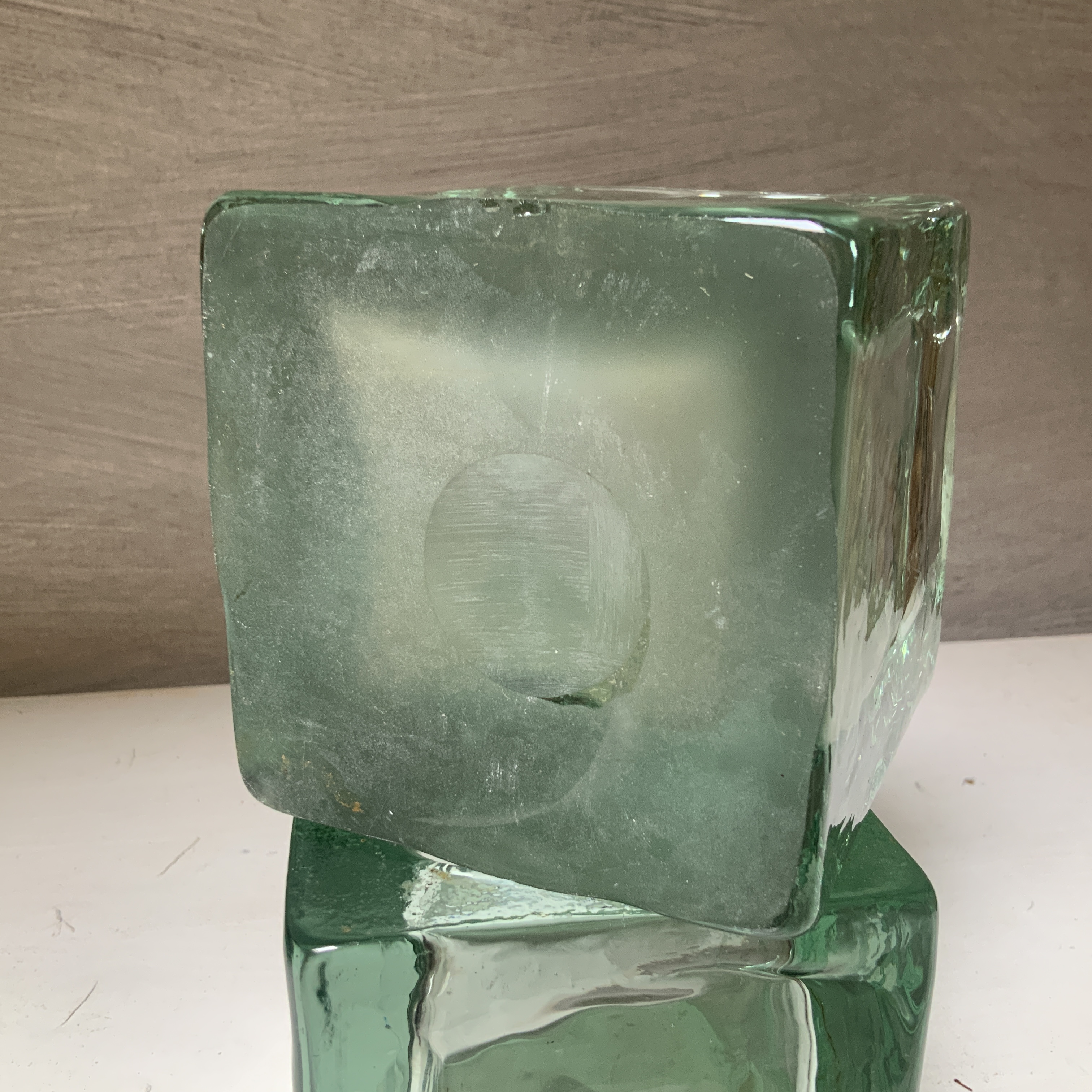 Een set van 2 “ ice cubes”