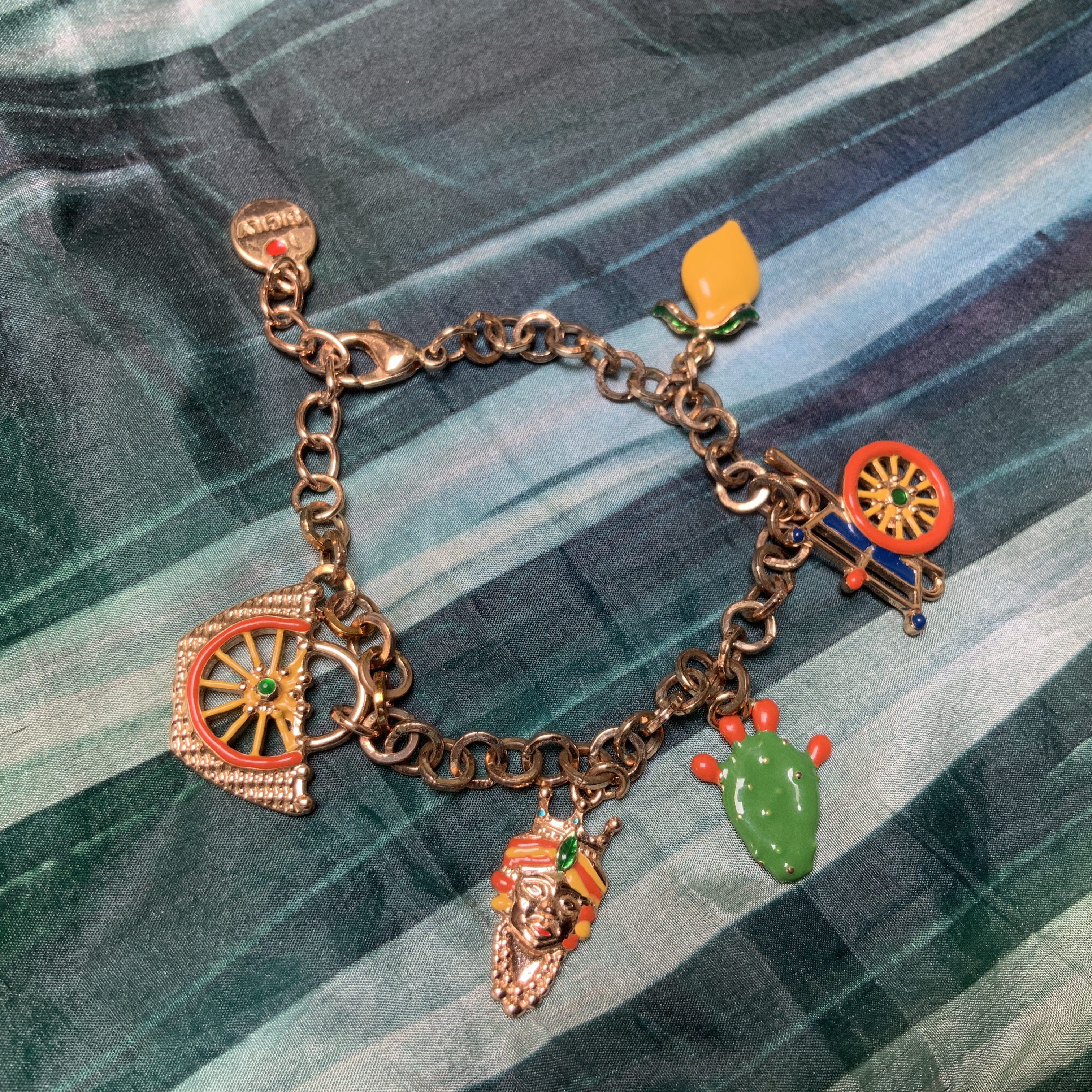 Bedelarmbandje BYS