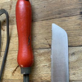Nostalgische keukenset met rode handvaten