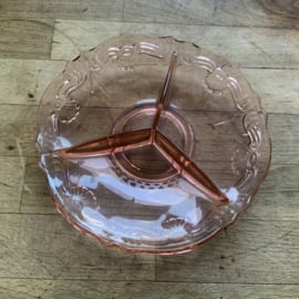 Verdeelschaaltje van roze persglas