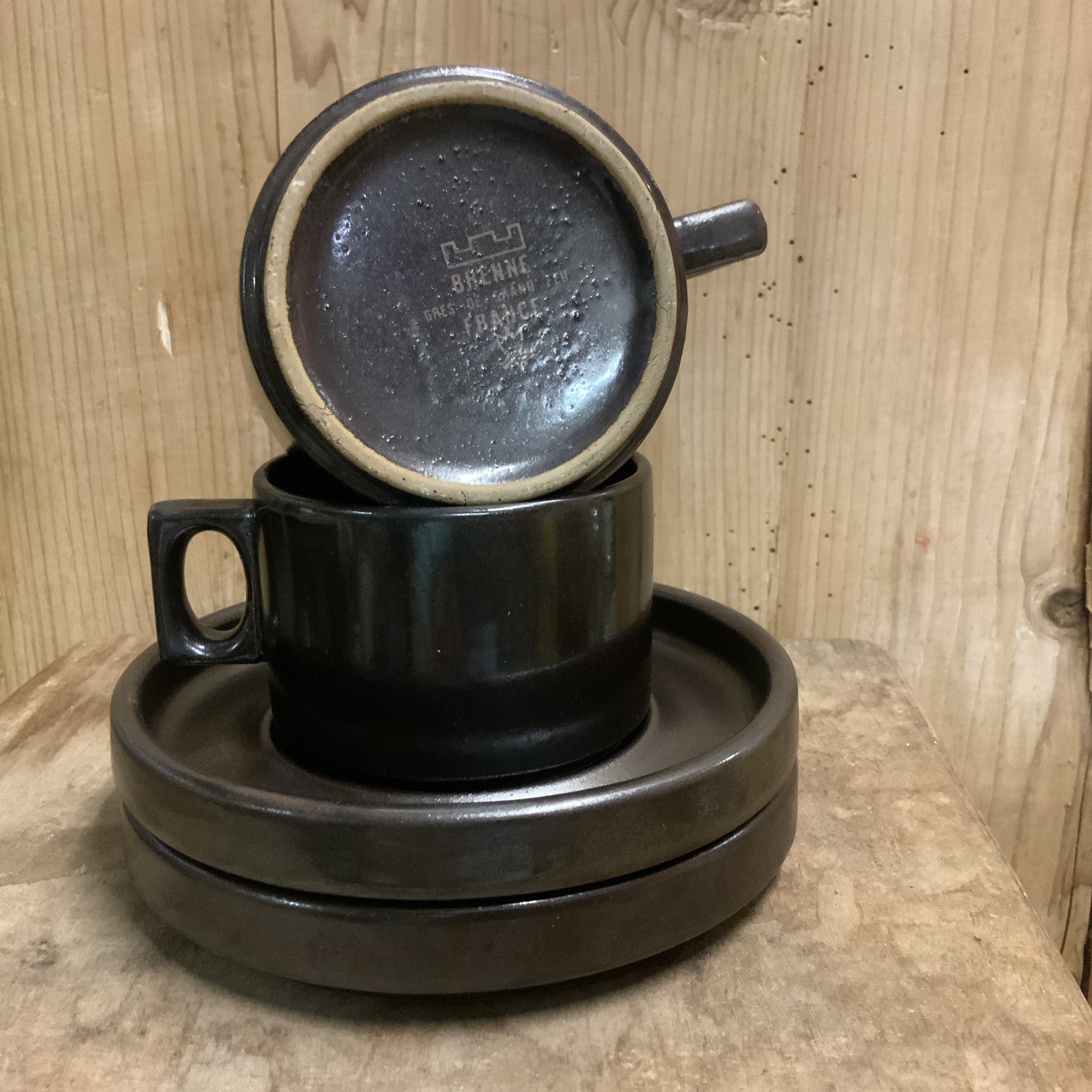 Set van 2 kop en schotels BRENNE,  FRANCE